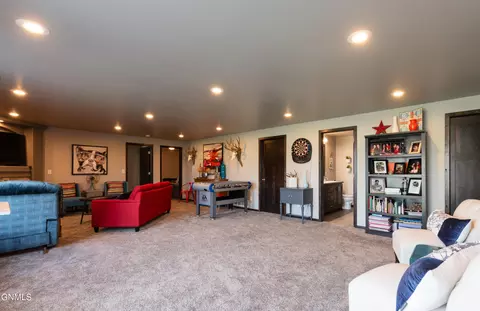 4622 Grey Hawk Ln, Bismarck, ND 58503 photo 22