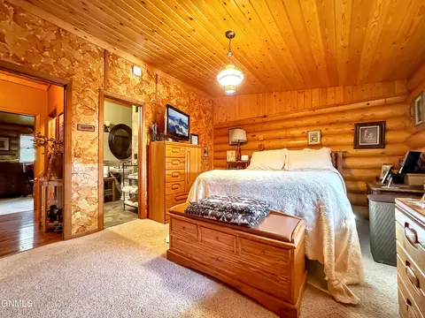 Bedroom - 5771 137th Ave NW, Williston, ND 58801 photo 1 of 3
