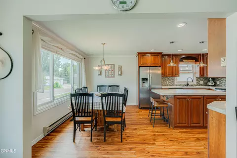 1716 Omaha Dr E, Bismarck, ND 58504 photo 25