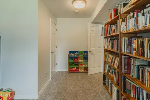 1716 Omaha Dr E, Bismarck, ND 58504 photo 54