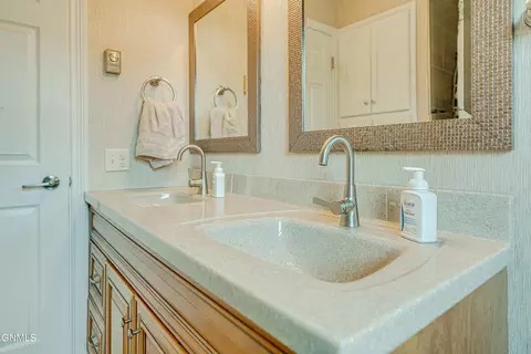 1716 Omaha Dr E, Bismarck, ND 58504 photo 36