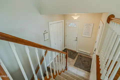 1716 Omaha Dr E, Bismarck, ND 58504 photo 18