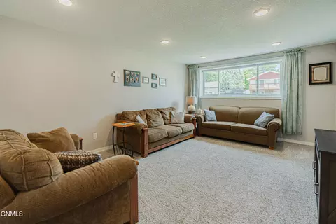 1716 Omaha Dr E, Bismarck, ND 58504 photo 48