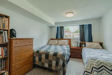 1716 Omaha Dr E, Bismarck, ND 58504 photo 53