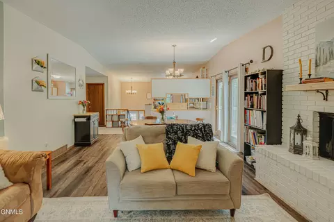 551 Marilyn Dr, Mandan, ND 58554 photo 43
