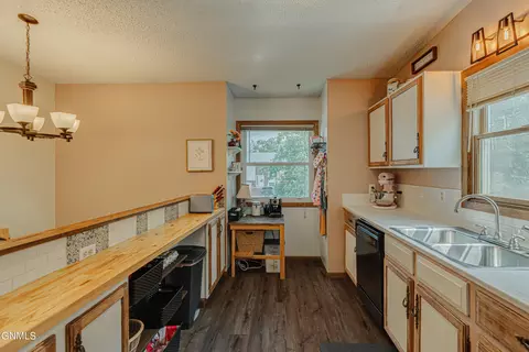 551 Marilyn Dr, Mandan, ND 58554 photo 55