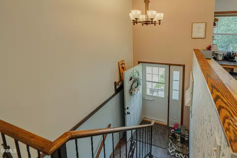 551 Marilyn Dr, Mandan, ND 58554 photo 49