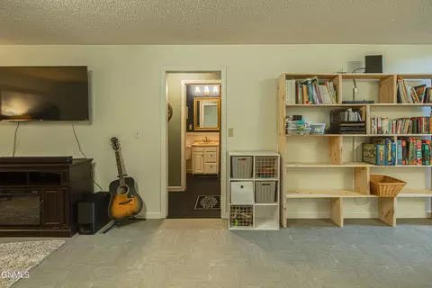 551 Marilyn Dr, Mandan, ND 58554 photo 32