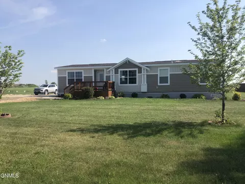 524 Summit Ave, Noonan, ND 58765