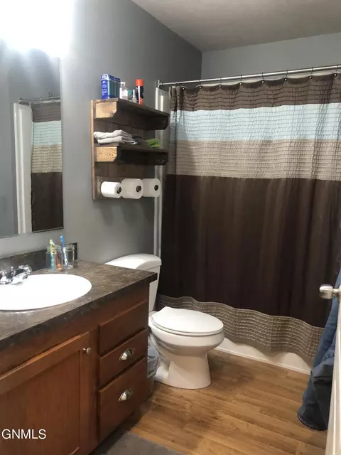 524 Summit Ave, Noonan, ND 58765 photo 11