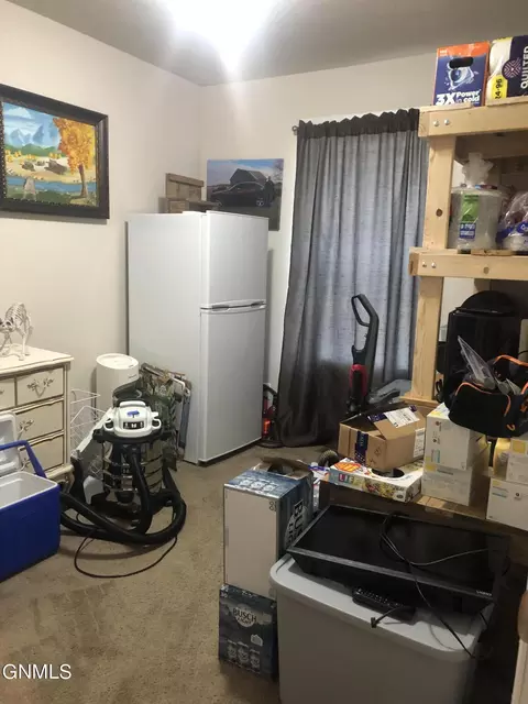 524 Summit Ave, Noonan, ND 58765 photo 9
