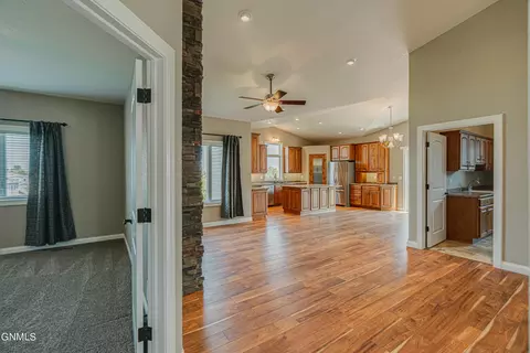 Entry Way - 928 Baffin Loop, Bismarck, ND 58503 photo 3 of 4