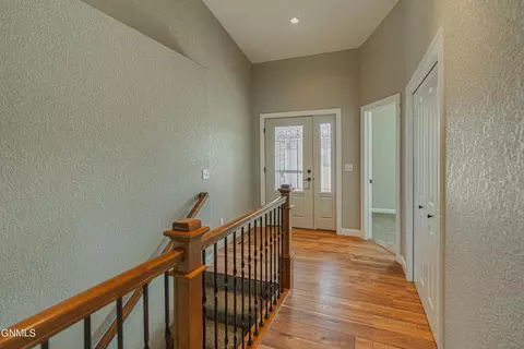 Entry Way - 928 Baffin Loop, Bismarck, ND 58503 photo 1 of 4