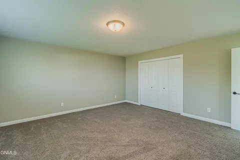 Bedroom - 928 Baffin Loop, Bismarck, ND 58503 photo 6 of 6