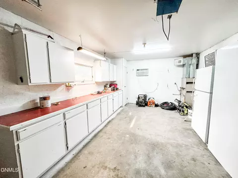416 8th Ave W, Williston, ND 58801 photo 39