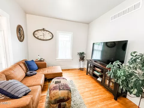 Living - 610 3rd Ave E, Williston, ND 58801 photo 1 of 6