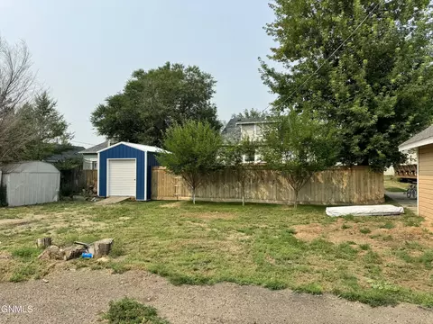 Exterior - 610 3rd Ave E, Williston, ND 58801 photo 11 of 11