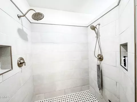 Bath - 610 3rd Ave E, Williston, ND 58801 photo 5 of 13