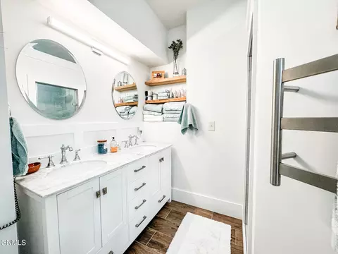 Bath - 610 3rd Ave E, Williston, ND 58801 photo 3 of 13