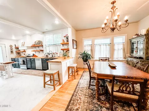 Dining - 610 3rd Ave E, Williston, ND 58801 photo 2 of 5