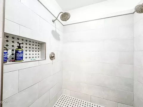 Bath - 610 3rd Ave E, Williston, ND 58801 photo 6 of 13