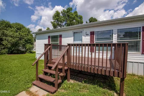 1000 S Frontier Trl, Mandan, ND 58554