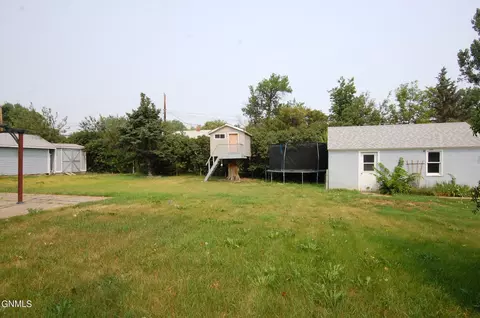 313 2nd St W, Fairview, MT 59221 photo 26