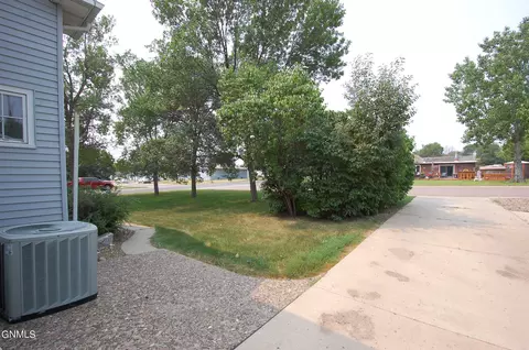 313 2nd St W, Fairview, MT 59221 photo 24