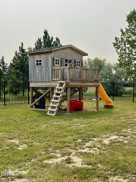 71 69th St E, Williston, ND 58801 photo 16