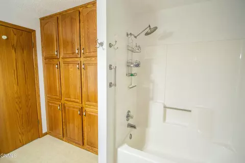 431 E Brandon Dr, Bismarck, ND 58503 photo 30