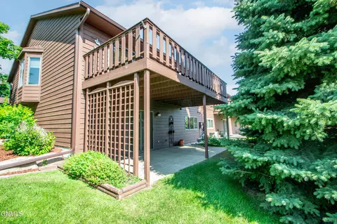 431 E Brandon Dr, Bismarck, ND 58503 photo 6