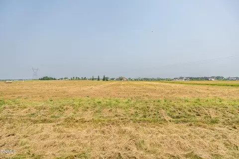 11500 Apple View Ln, Menoken, ND 58558