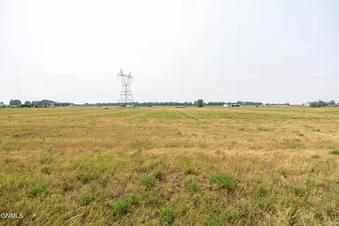 11517 Creek Top Rd, Menoken, ND 58558