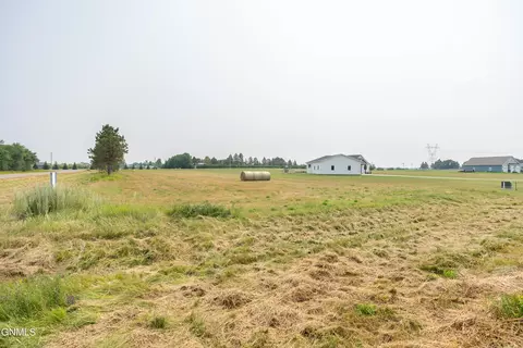 11811 Creek Top Rd, Menoken, ND 58558
