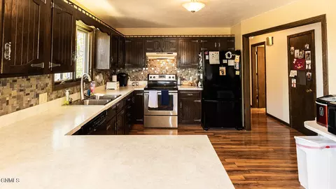 3249 Crocus Ave, Bismarck, ND 58501 photo 10