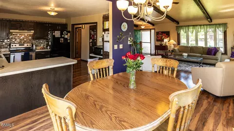 3249 Crocus Ave, Bismarck, ND 58501 photo 8