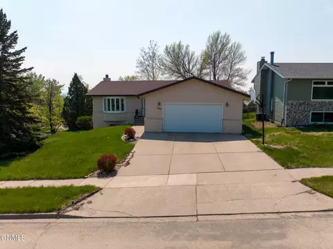 3249 Crocus Ave, Bismarck, ND 58501 photo 49