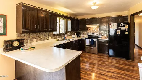 3249 Crocus Ave, Bismarck, ND 58501 photo 9