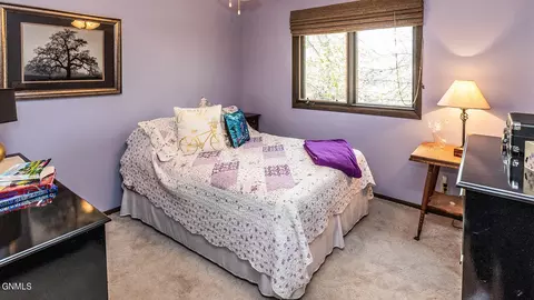 3249 Crocus Ave, Bismarck, ND 58501 photo 22