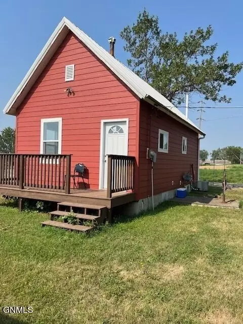 Exterior - 18 Linden Ave, Taylor, ND 58656 photo 2 of 2