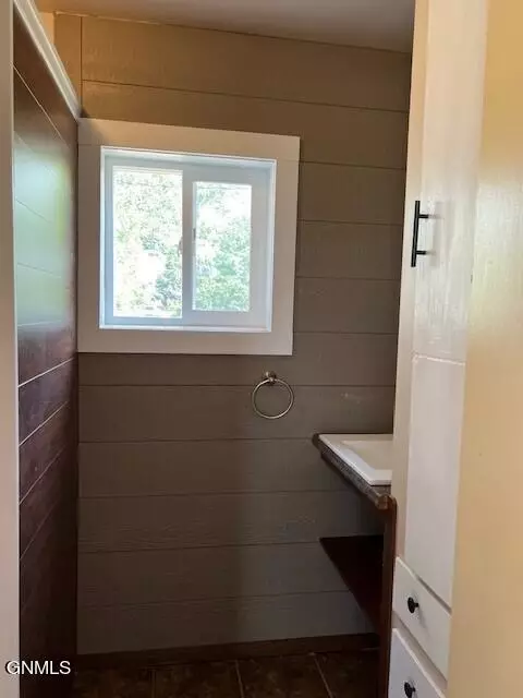 Bath - 18 Linden Ave, Taylor, ND 58656 photo 1 of 3
