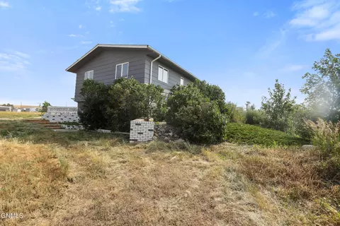 5008 143rd Ave NW, Williston, ND 58801 photo 2