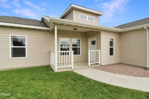 5624 Bailey Ave, Williston, ND 58801 photo 7
