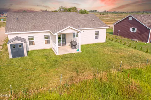 5624 Bailey Ave, Williston, ND 58801 photo 5