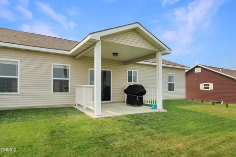 5624 Bailey Ave, Williston, ND 58801 photo 6