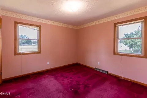 516 W Ingals Ave, Bismarck, ND 58504 photo 9