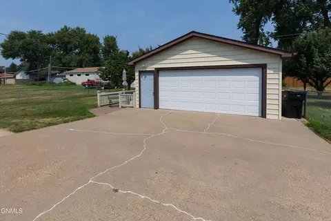516 W Ingals Ave, Bismarck, ND 58504 photo 15