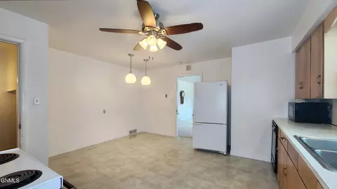 1702 Bowen Ave E, Bismarck, ND 58504 photo 12