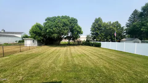 1702 Bowen Ave E, Bismarck, ND 58504 photo 3