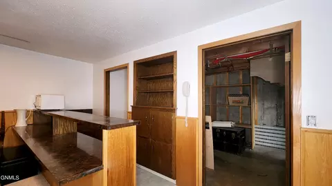 1702 Bowen Ave E, Bismarck, ND 58504 photo 20
